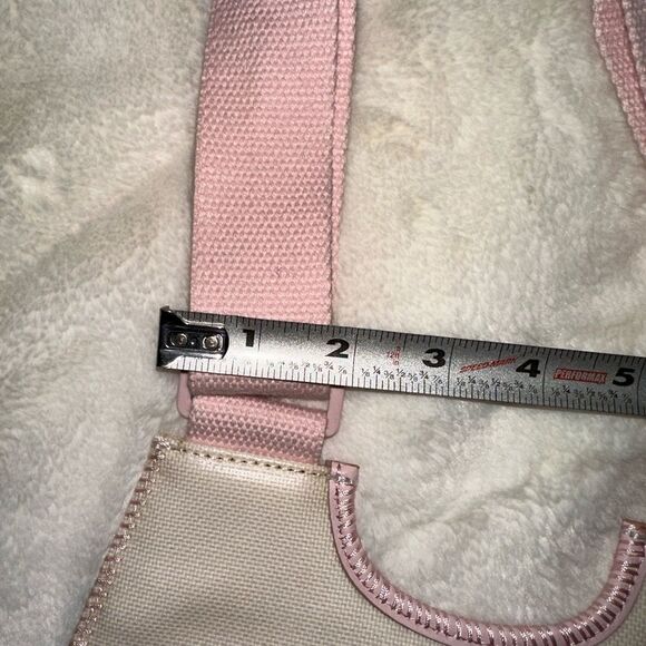 UGG  - Picture 14 of 14